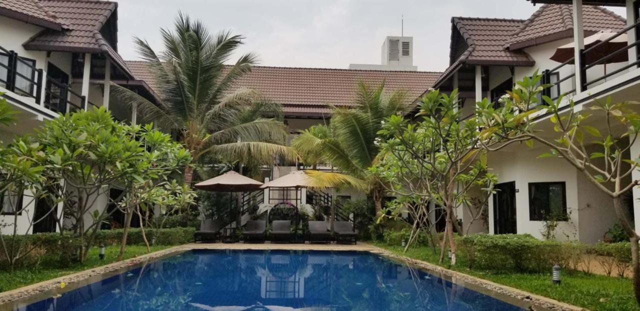 S.R Sofia Villa Hotel Siem Reap Zewnętrze zdjęcie